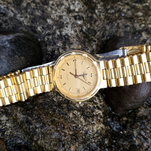 Montre Longines Conquest 68123157 vintage