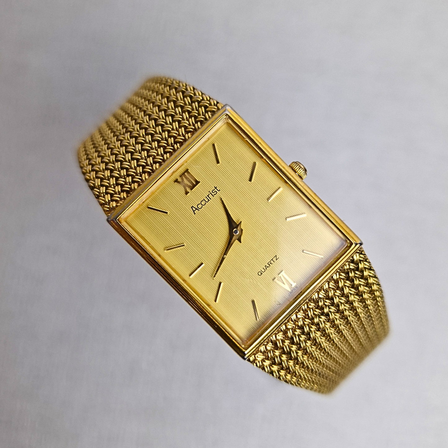 Mens Vintage Accurist Gold Tank Watch (Ref. 192000)