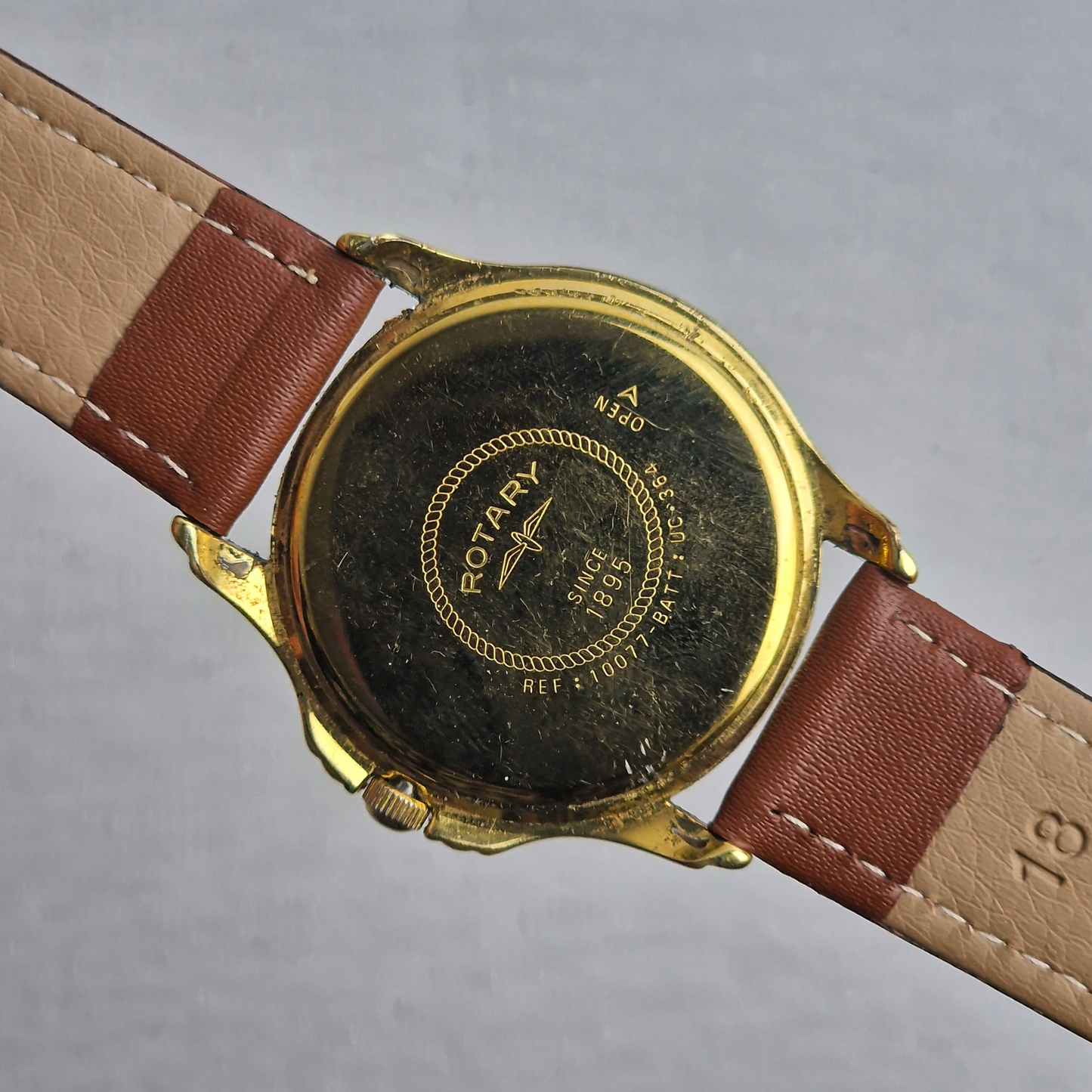 Case Back View - Rotary Vintage Men's Watch – 36mm gold plated Case, white Dial, stainless steel – quartz