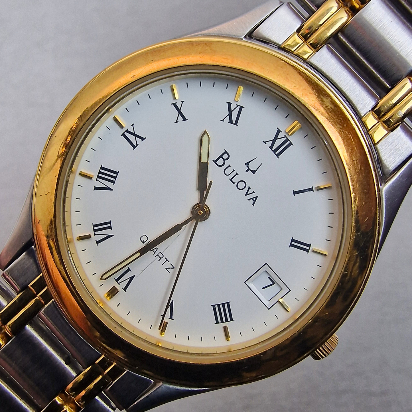 Dial View - Vintage Two Tone Bulova Men's – 38mm gold plated case, white dial, stainless steel – quartz