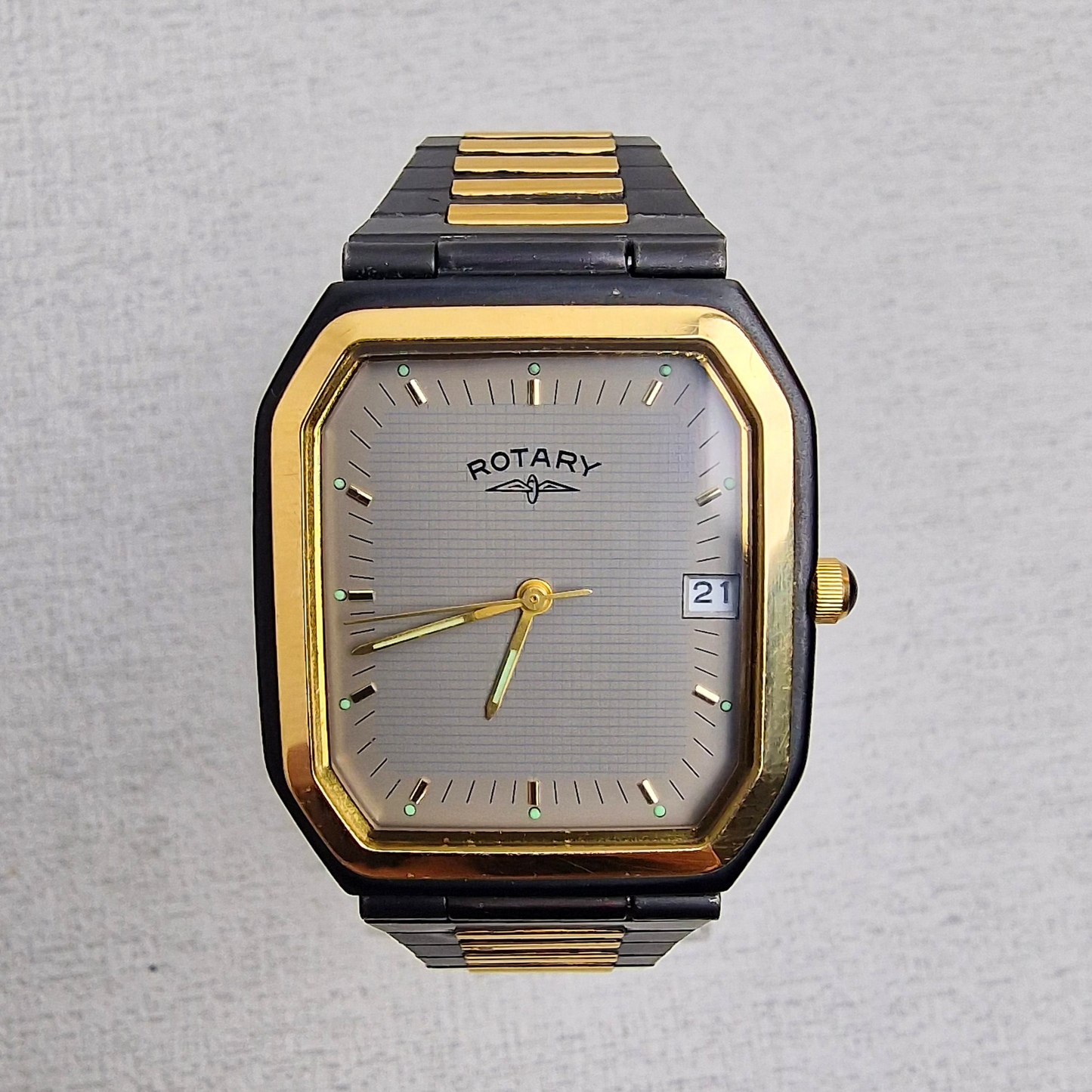Men's Vintage Rotary Gold & Black Tank (Ref. 3550)