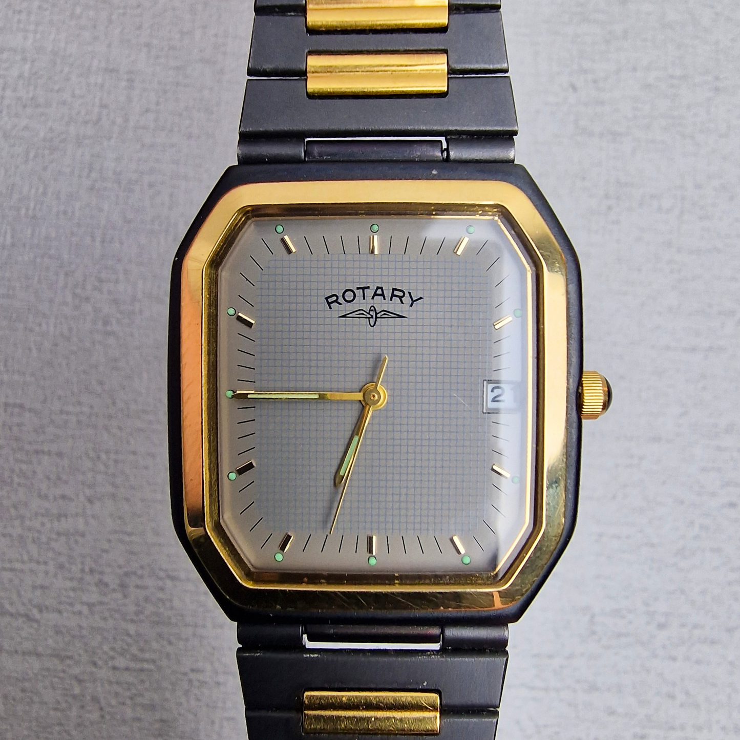 Men's Vintage Rotary Gold & Black Tank (Ref. 3550)