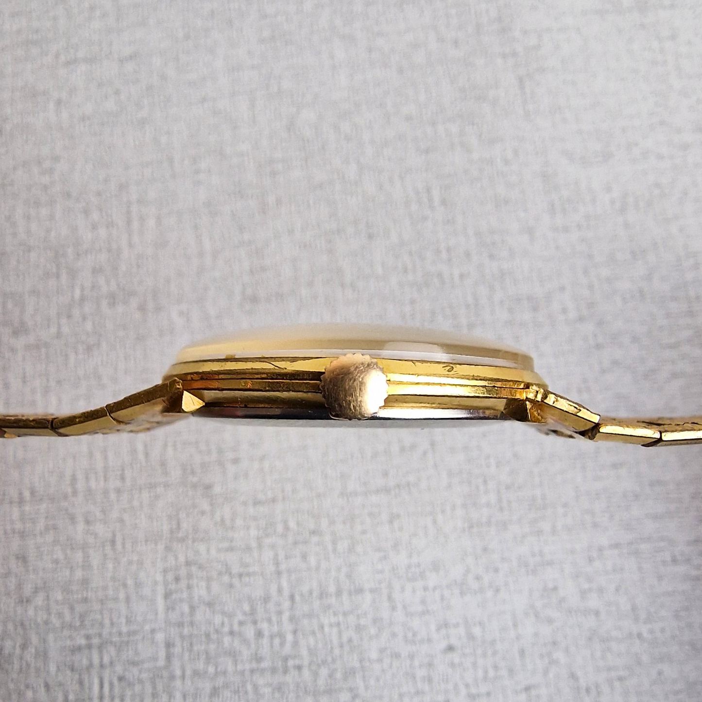 Men's Gold Rotary Mechanical Winding