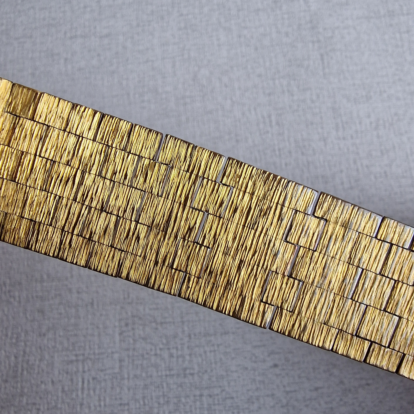 Men's Gold Rotary Mechanical Winding
