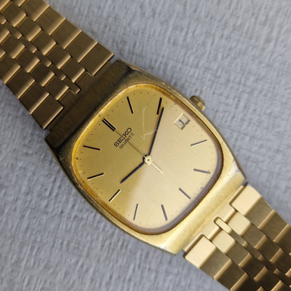 Open Bracelet With Dark light - Seiko Tank Vintage Men's Watch – 30mm gold plated stainless steel Case, gold Dial, stainless steel – quartz