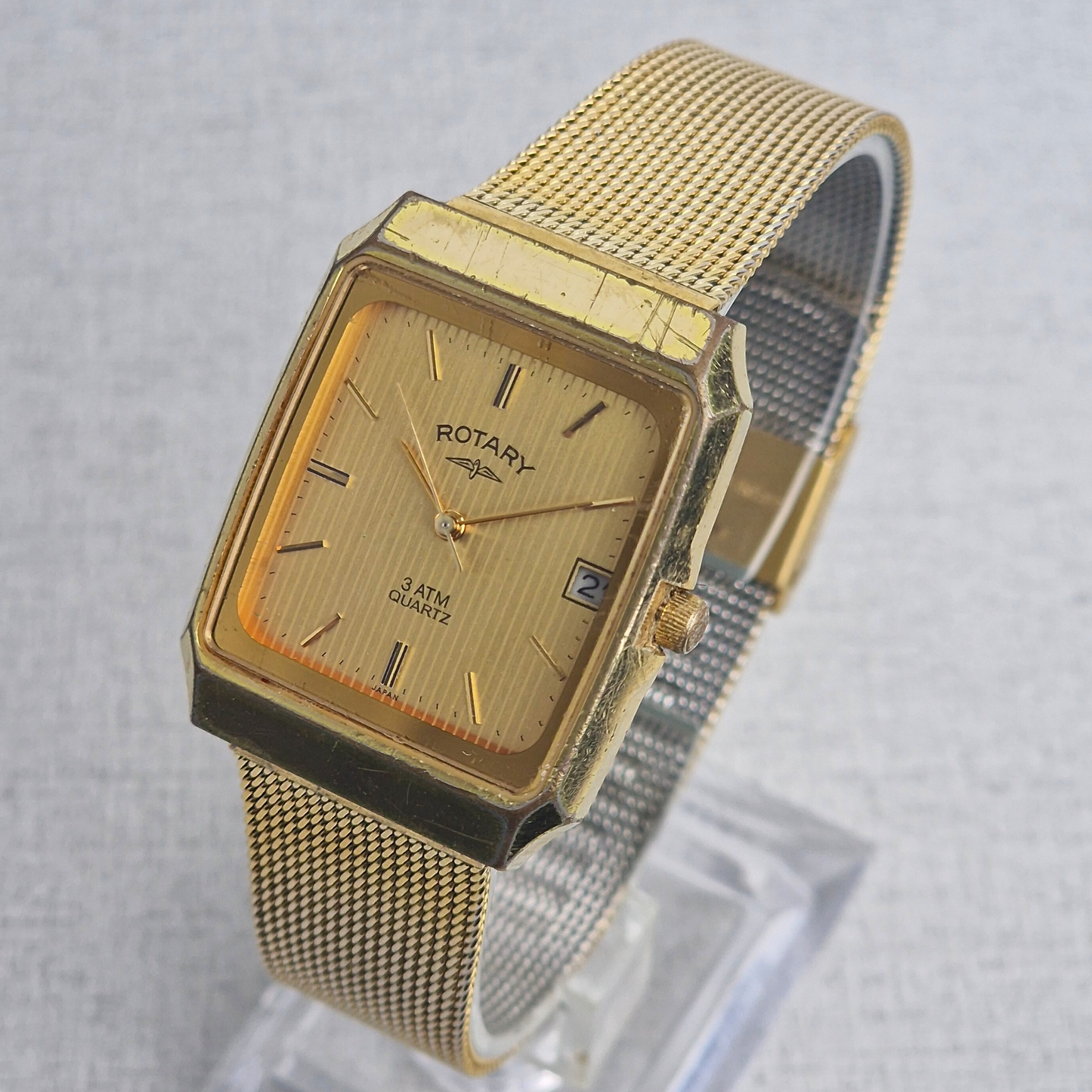 Right Side View - Rotary Vintage Tank Men's – 30mm gold plated case, gold dial, stainless steel – quartz