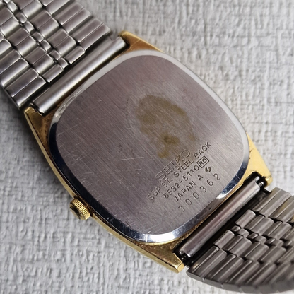 Case back view - Seiko Tank Vintage Men's Watch – 30mm gold plated stainless steel Case, gold Dial, stainless steel – quartz
