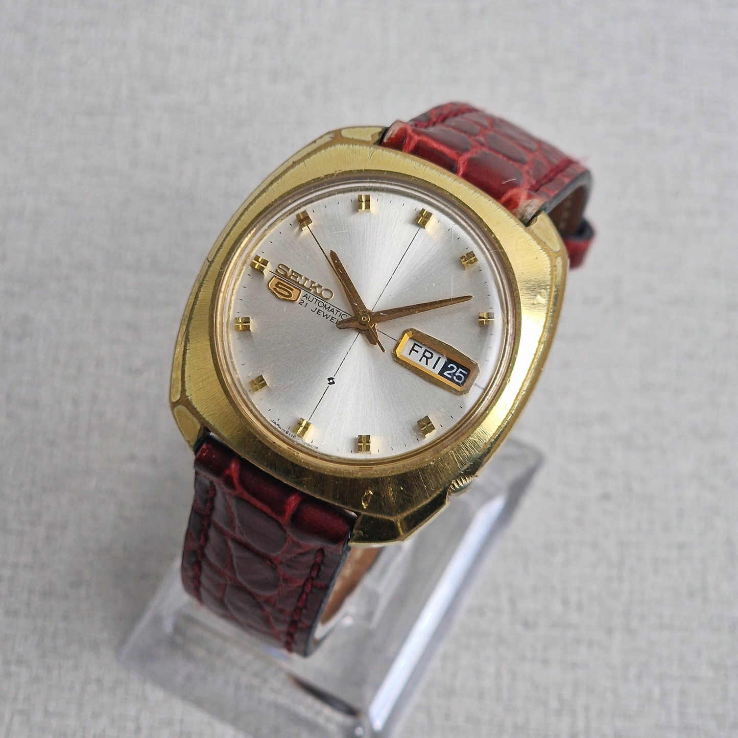 Men's Vintage Seiko 5 Watch (Ref. 6119-7083)